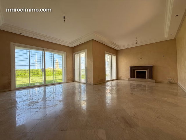 Villa plain pied à louer à 100 m de la mer – Terrain 1200 m² — 2