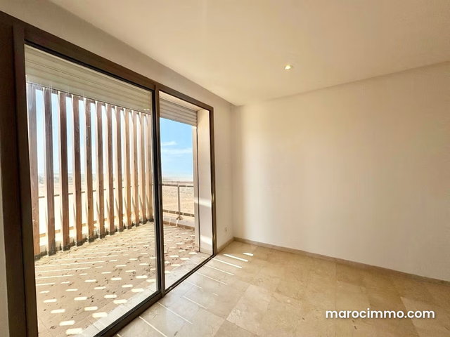 Appartement vide vu sur mer — 2
