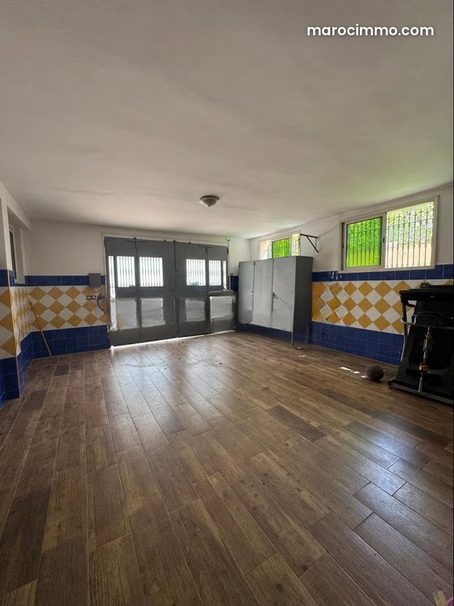 Grande villa au centre ville a vendre — 3