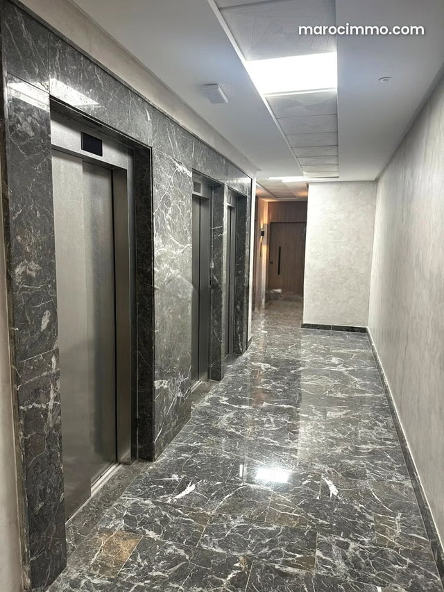 Bureau à vendre 126 m² Roches Noires Casablanca — 5