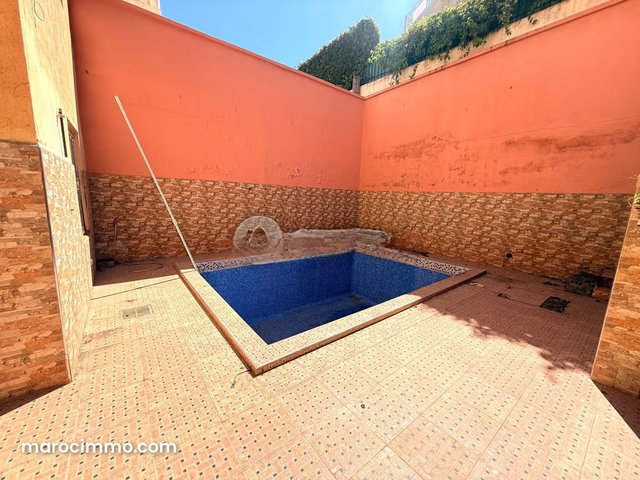 Villa à vendre 250 m², 6 chambres Sidi Maarouf Casablanca — 2