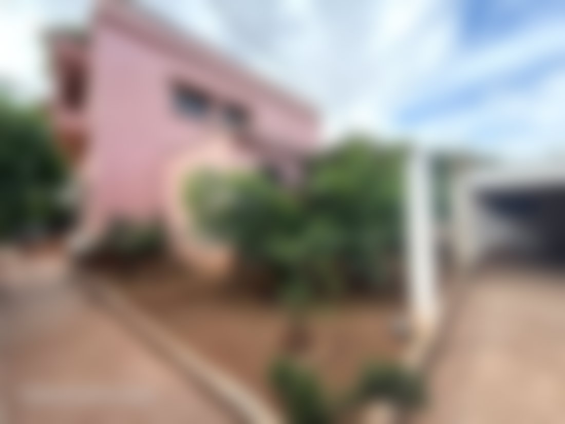 Villa à rénover sur beau terrain, quartier Polo à Casablanca
