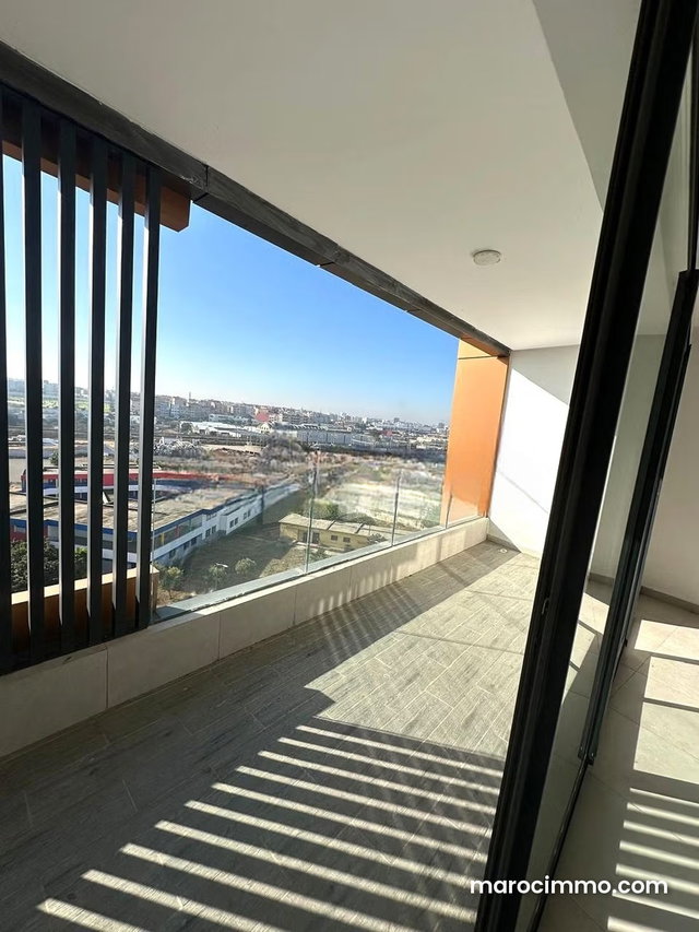 Bureau à vendre 87 m² Roches Noires Casablanca — 2
