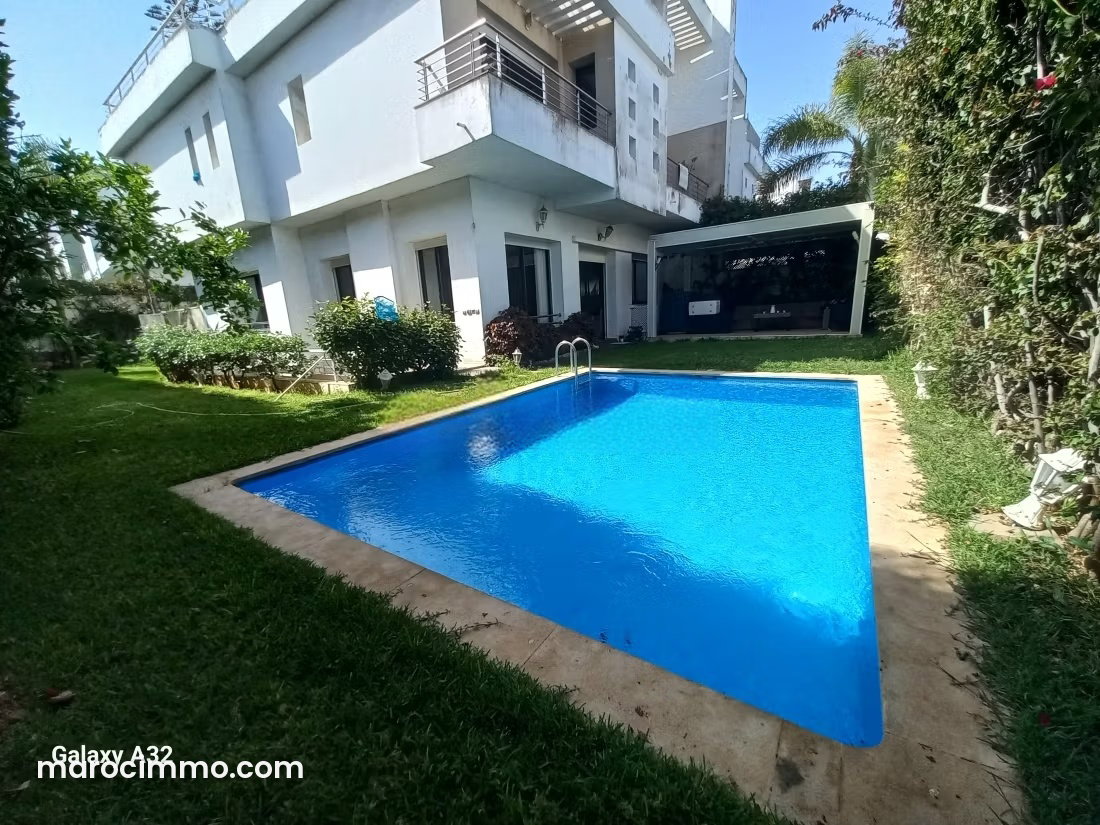 500 sq m Villa with Sea Views and Pool, Aïn Diab, Casablanca — Casablanca