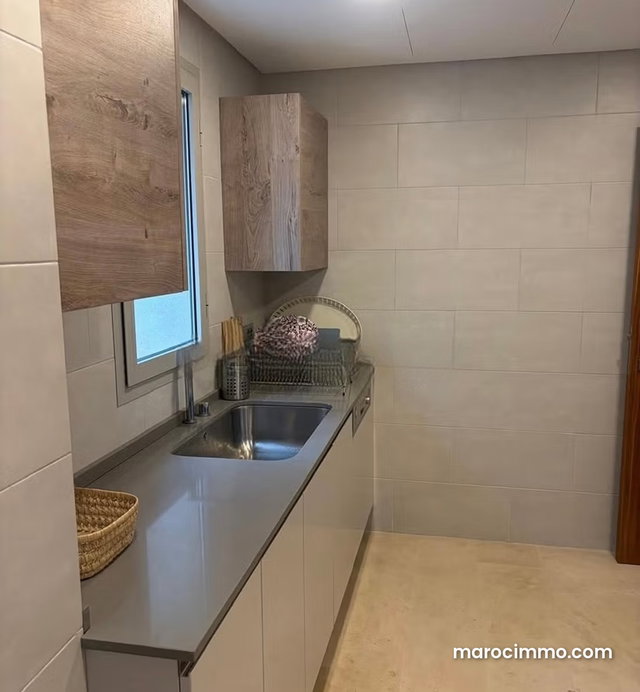 Superbe appartement meublé à louer à CFC — 5