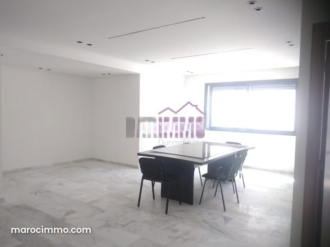 New-Build Apartment with Large Terrace in Souissi, Rabat — Rabat