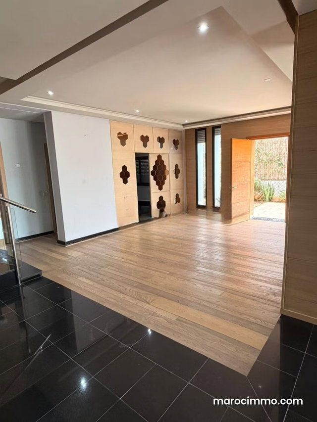 Exceptionnelle villa de 580 m2 front golf avec vue panoramique — 2