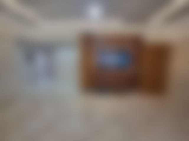 شقة فاخرة مع شرفة للبيع بحي الرياض في الرباط — الرباط