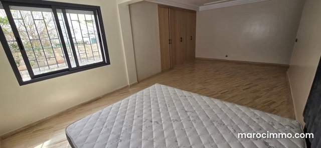 Appartement Refait à Neuf au Cœur du Triangle d'Or – Racine — 5