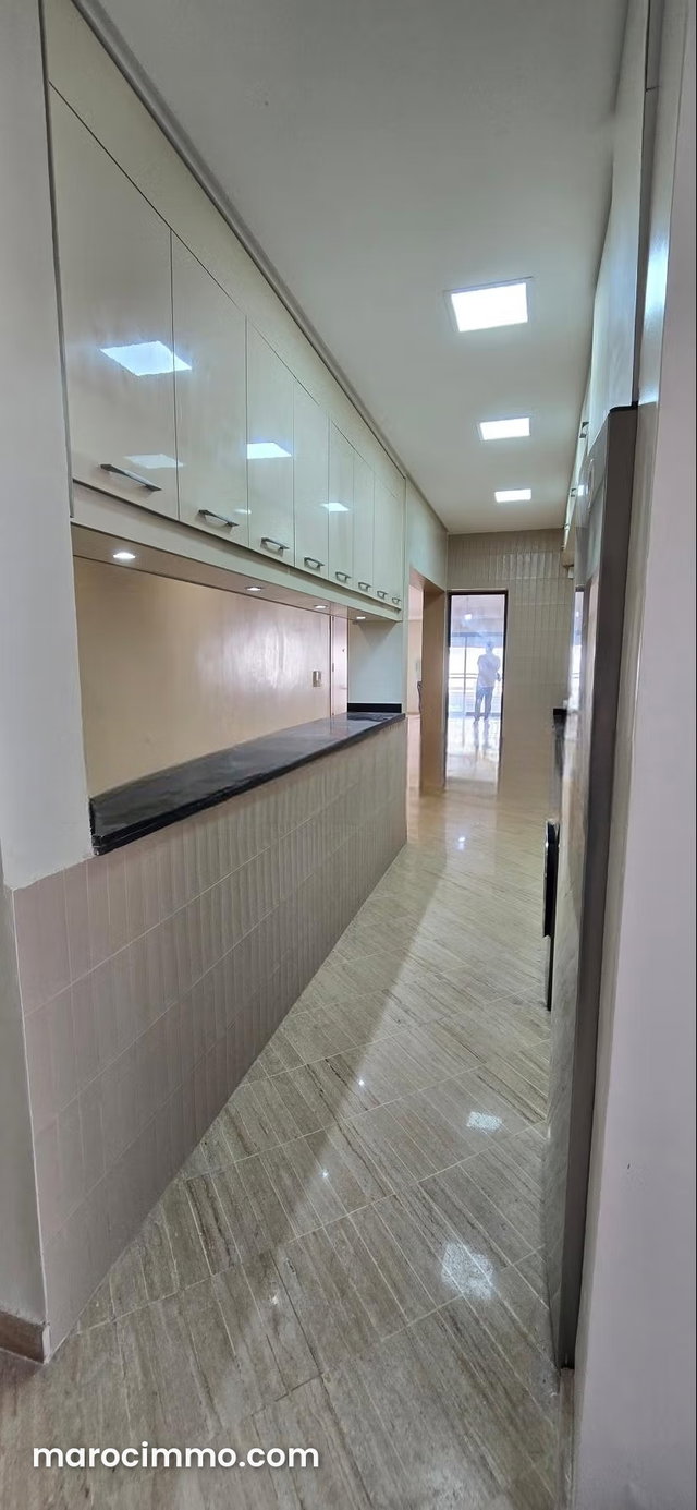 Appartement Refait à Neuf au Cœur du Triangle d'Or – Racine — 4