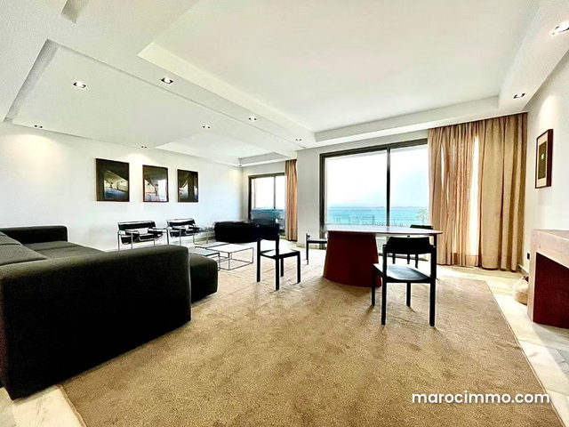 Louez cet appartement à Ain Diab. 3 belles chambres. Meublé — 3