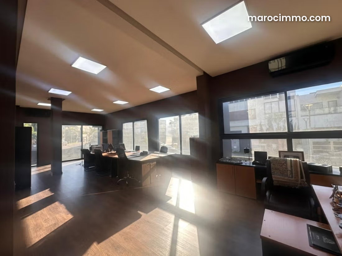 650 m² Office with 100 Parking Spaces, Central Bouskoura — Bouskoura