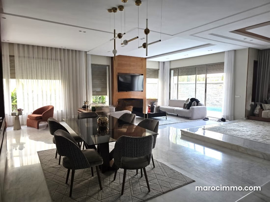 Villa 460 m² avec piscine, Dar Bouazza, proche plages — Dar Bouazza