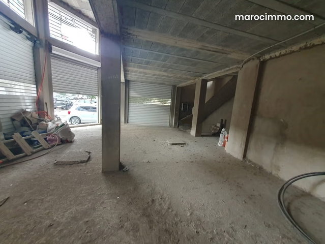Garage Commercial à louer au mois à Ahlane — 3