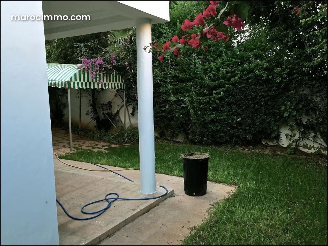 فيلا مفروشة بحديقة للكراء في دار بوعزة — دار بوعزة