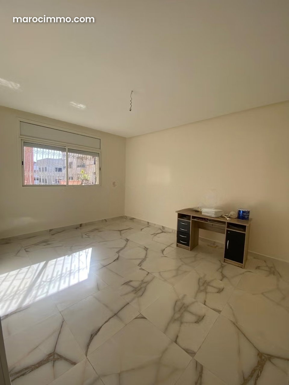 Appartement en location à Wifak. Surface de 80 m². Cuisine bien équipée