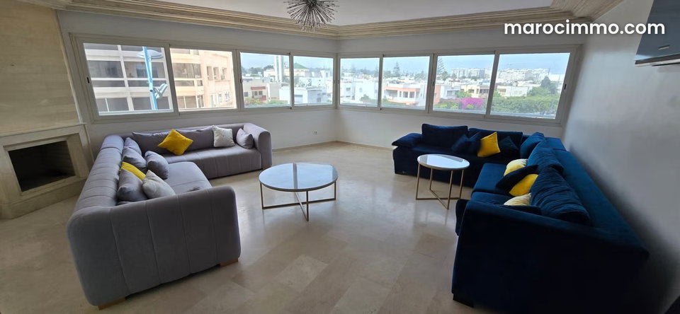 Appartement à Louer au Triangle d'Or, Racine