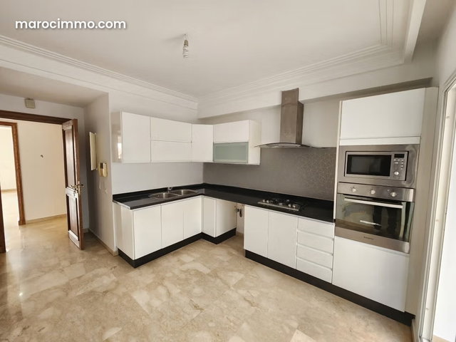 Bel appartement moderne à vendre plein Racine — 4