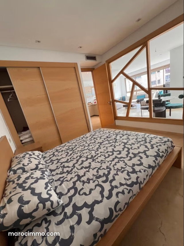 Studio meublé bien ensoleillé à louer — 5