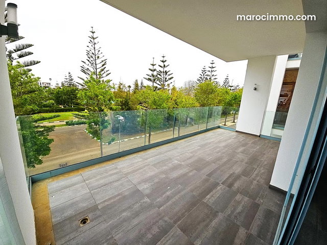 Beautiful 2 Bedroom Apartment by the Beach in Oued Cherrat — 3