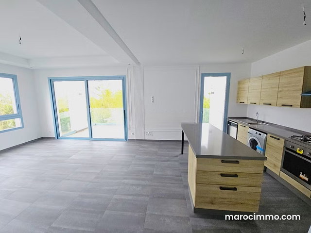 Beautiful 2 Bedroom Apartment by the Beach in Oued Cherrat — 2