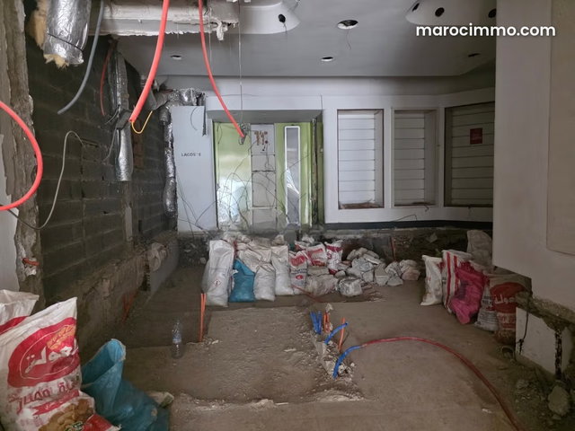 Local commercial en vente à Agdal. Superficie 88 m² — 3