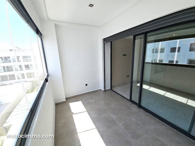 Magnifique Appartement Neuf 3 Chambres Vide à Souissi — 5