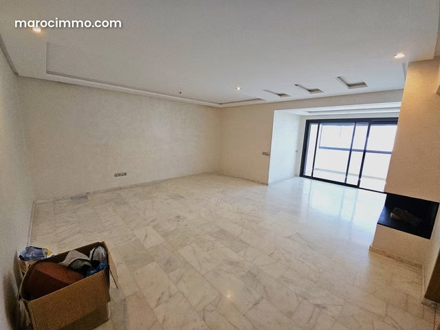 Magnifique Appartement Neuf 3 Chambres Vide à Souissi — 2