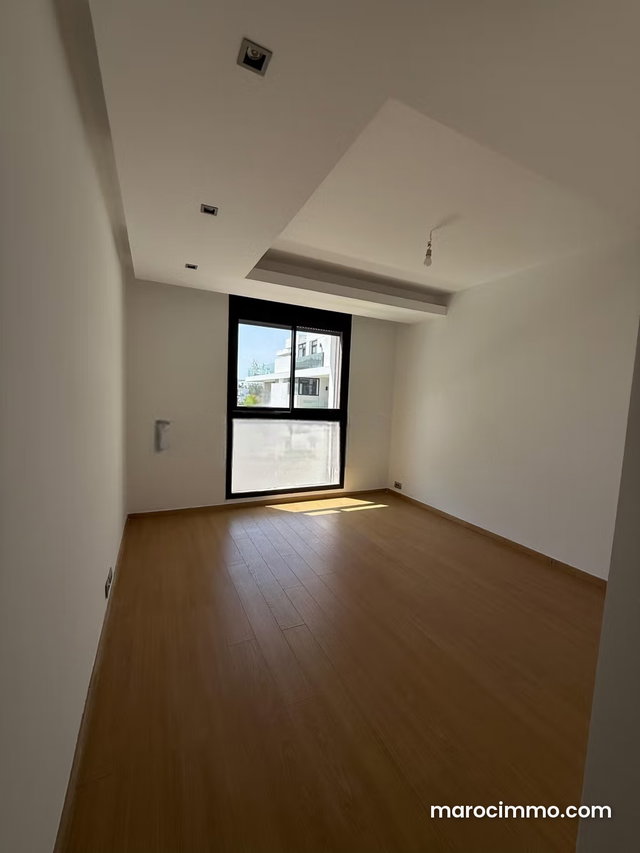 170m² Apartment for Rent in Souissi RABAT — 4