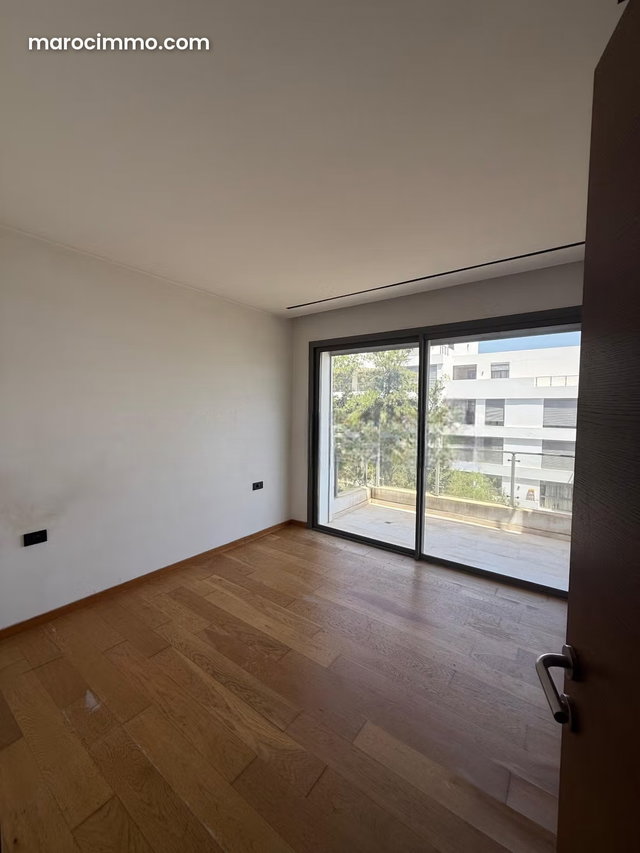 Luxury Apartment FOR RENT in Souissi — 2