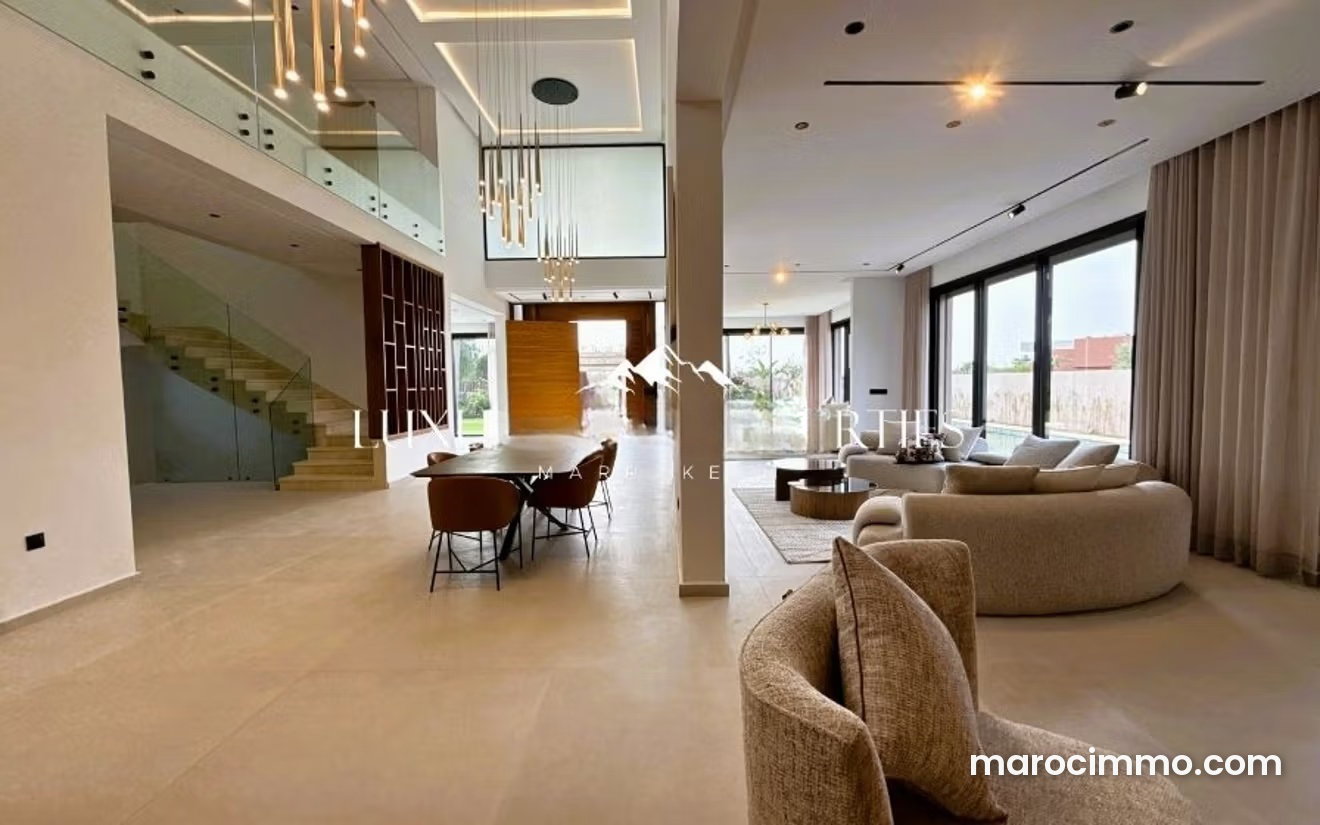 Villa 500 m² avec vue golf, Route de Ouarzazate, Marrakech — Marrakech