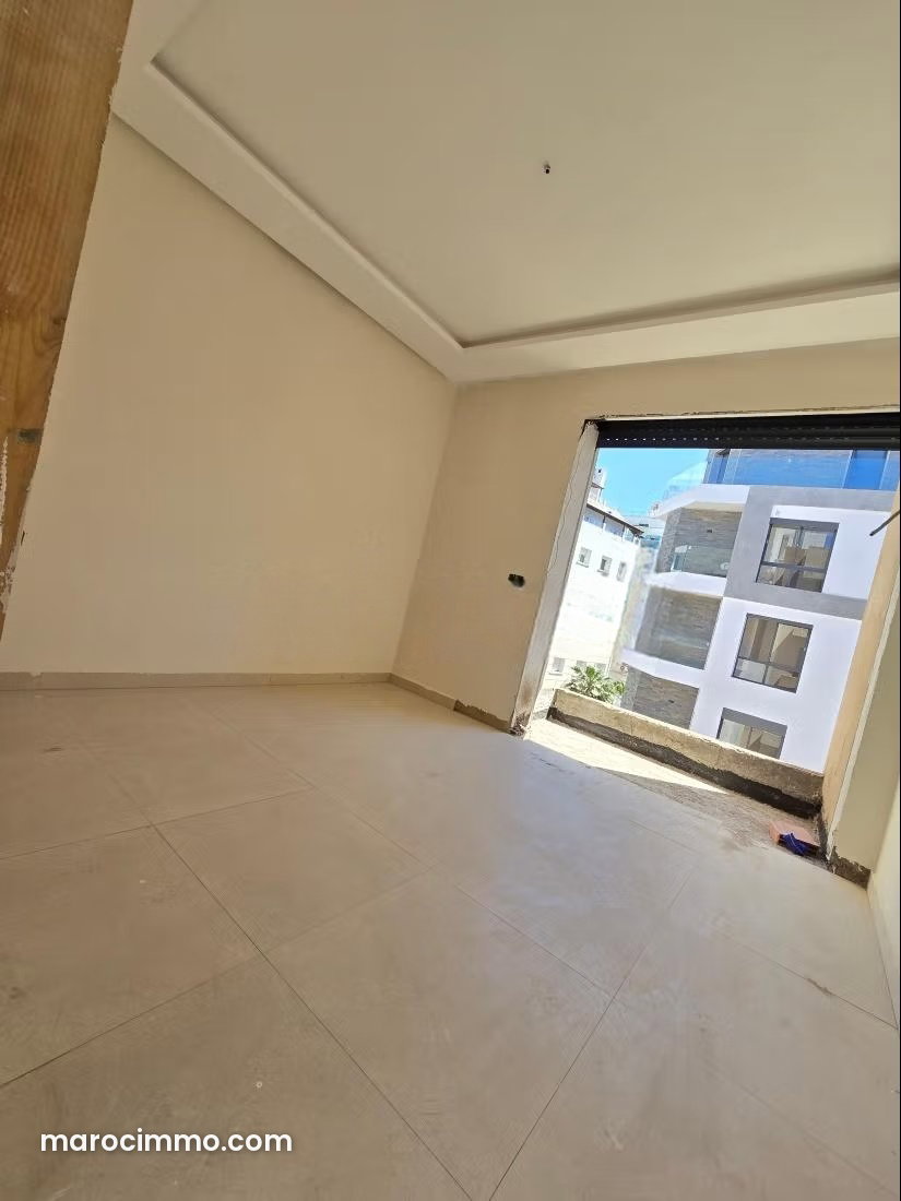 One-Bedroom Apartment in Palmier, Casablanca, with Garage — Casablanca