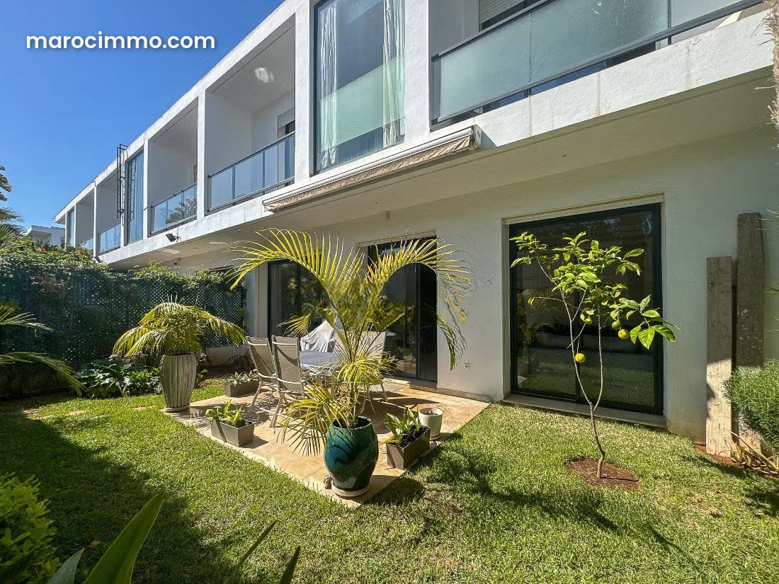 317 m² Villa with Swimming Pool for Rent, Casablanca Finance City — Casablanca
