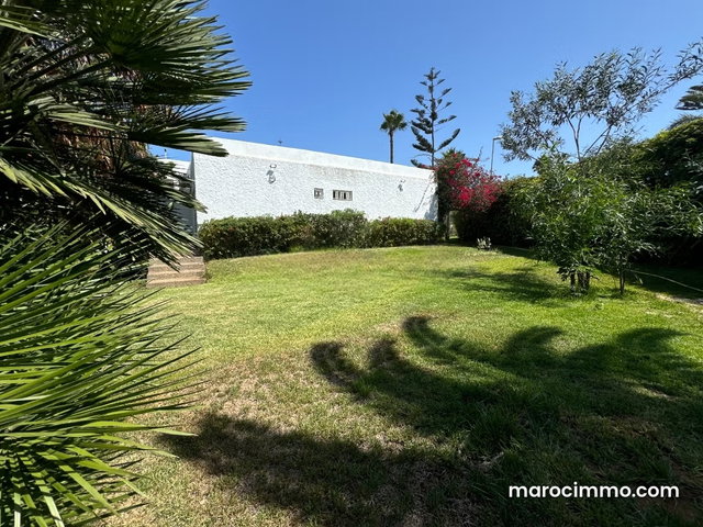 Villa de Plain Pied avec Jardin Méditerranéen — Aïn Diab, Casablanca – 25 000 DH — 4