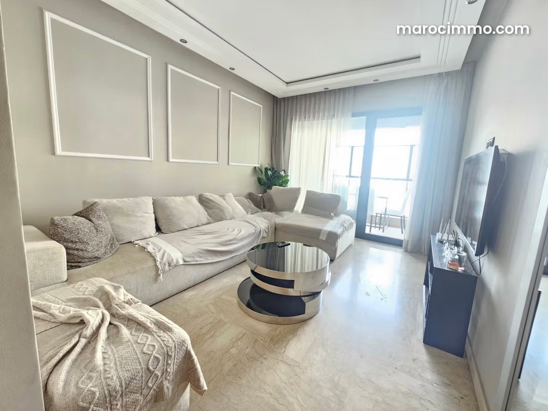 Furnished 2-bedroom apartment with garage, Bourgogne, Casablanca — Casablanca