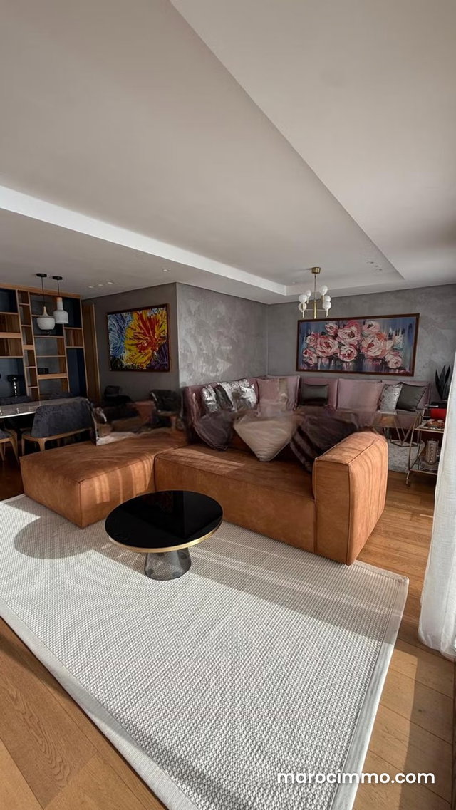 Appartement meublé d’exception avec vue mer & mosquée – Étage élevé — 2