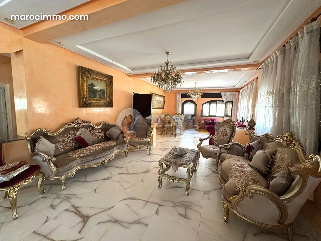 Villa familiale 353 m², jardin et terrasse, Californie, Tanger — Tanger