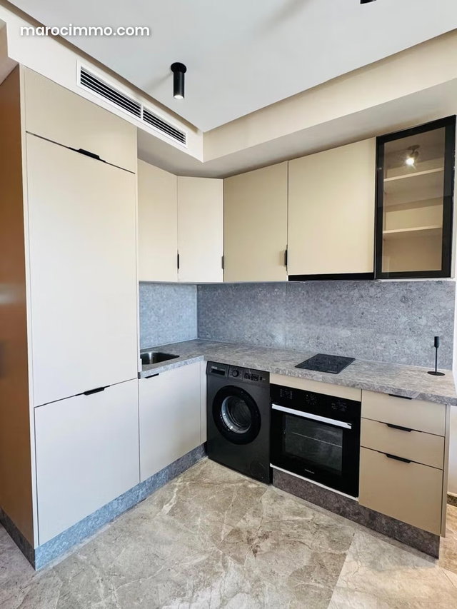 Beautiful 1-Bedroom Apartment for Rent in Les Hôpitaux. — 4