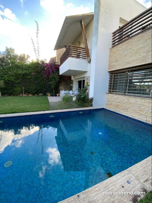 Superbe villa à vendre à Green Town – Front Golf — 2