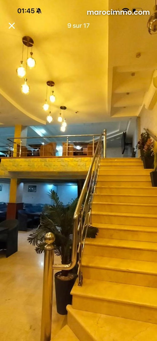 Café restaurant sur axe majeur – izdihar — 2