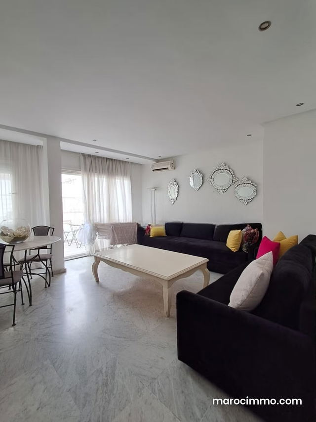 Appartement standing meublé avec terrasse agdal — Rabat