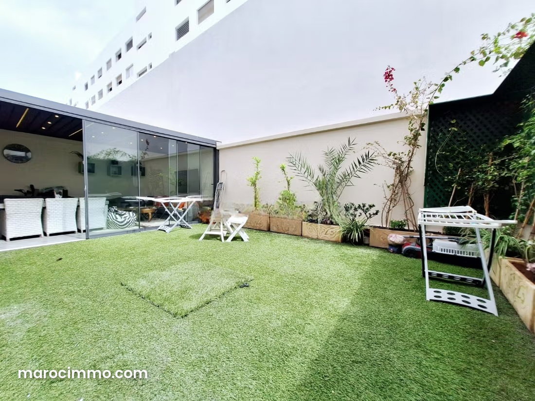 4-Room Apartment with Terrace in Princesses, Casablanca — Casablanca