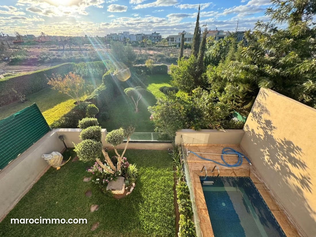 Villa 595 m² avec piscine, Route de Tahanaoute, Marrakech — Marrakech