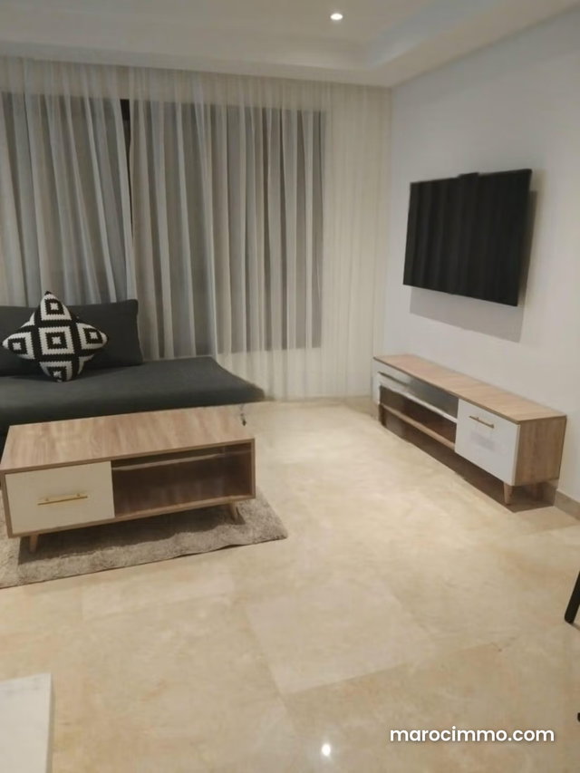 Superbe studio meublé à louer à Gauthier — 2