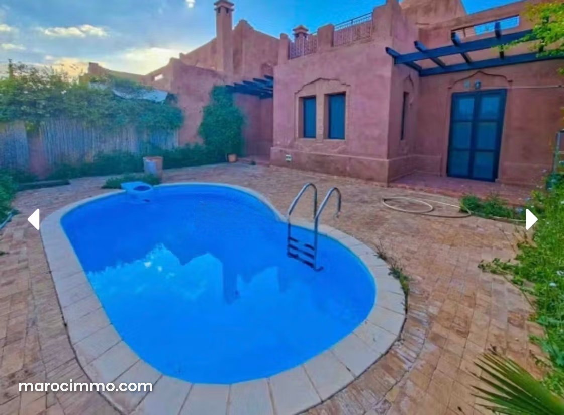 250 m² Villa with Pool, Casablanca Road, Marrakech — Marrakesh