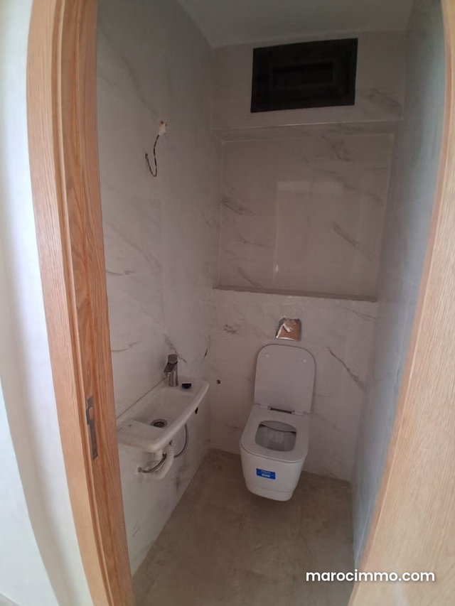 2-Bedroom Apartment in Agdal Center — 5