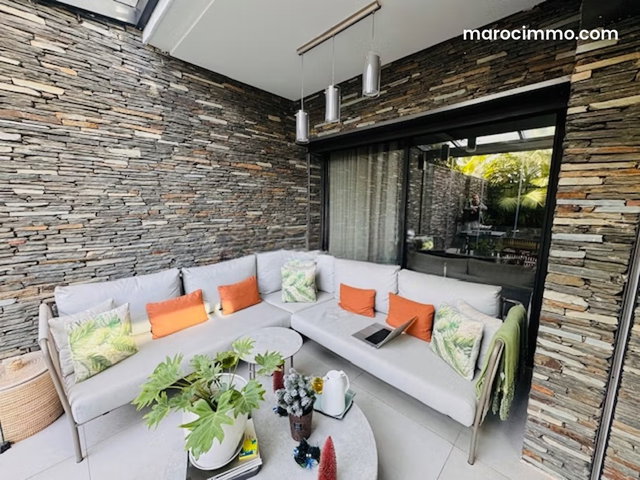 Charming Renovated Villa — 3