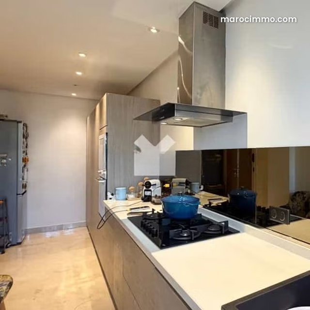 Appartement à Louer de 135.0 m² à Casablanca, Californie — 2