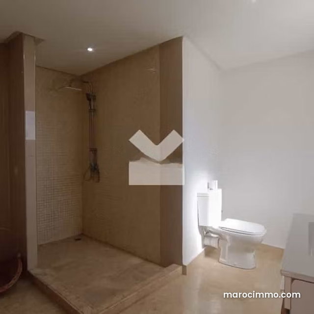 Appartement à Vendre de 130.0 m² à Casablanca, Lusitania — 3