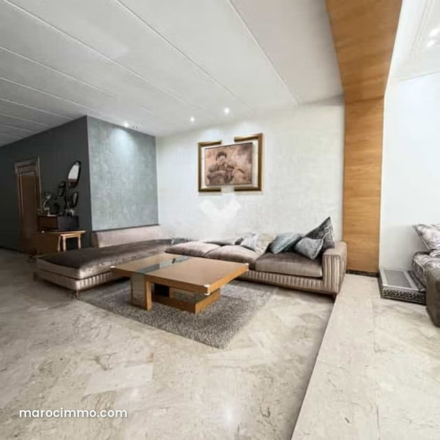 Appartement à Vendre de 167.0 m² à Casablanca, Hopitaux — 4